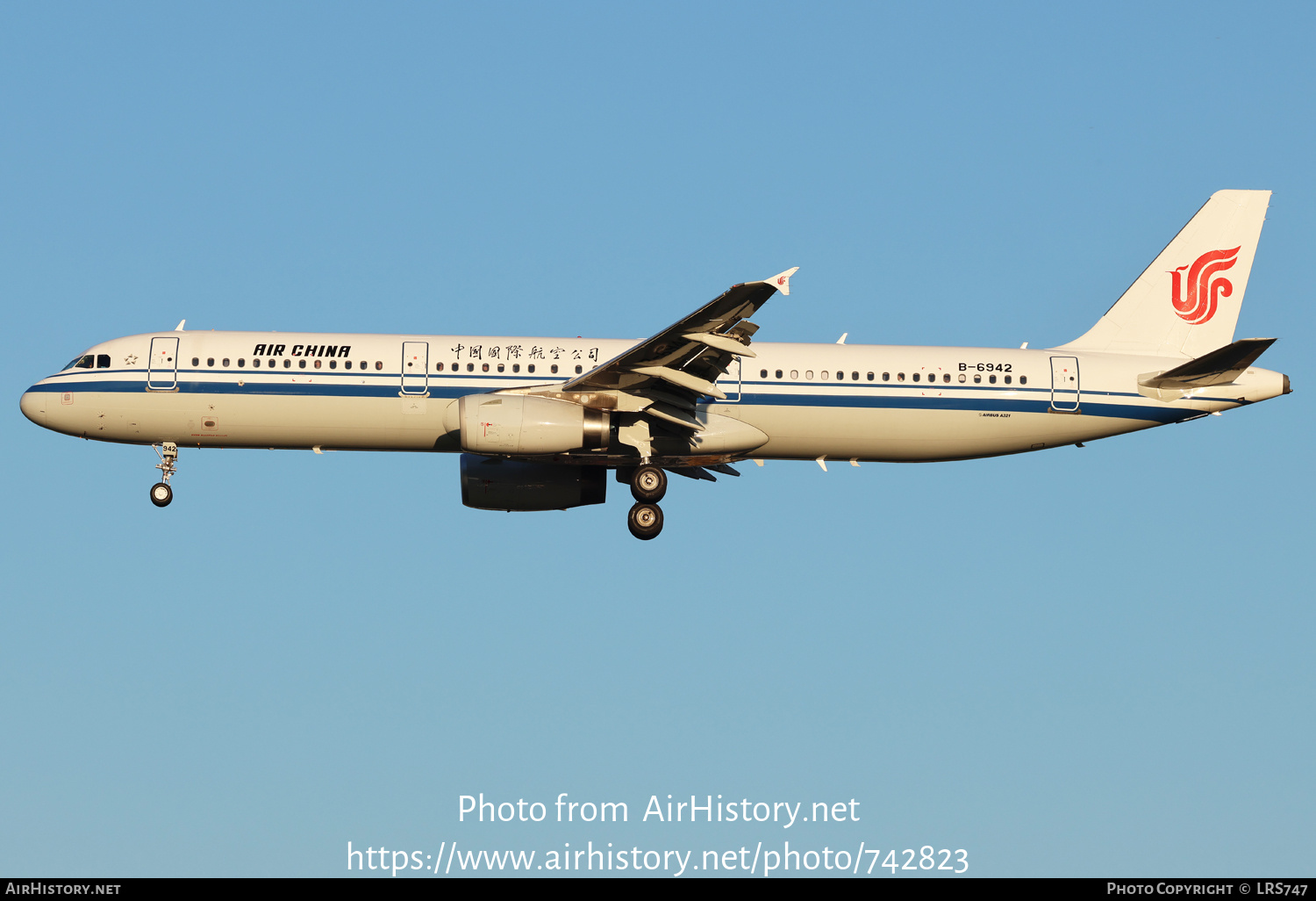 Aircraft Photo of B-6942 | Airbus A321-231 | Air China | AirHistory.net #742823