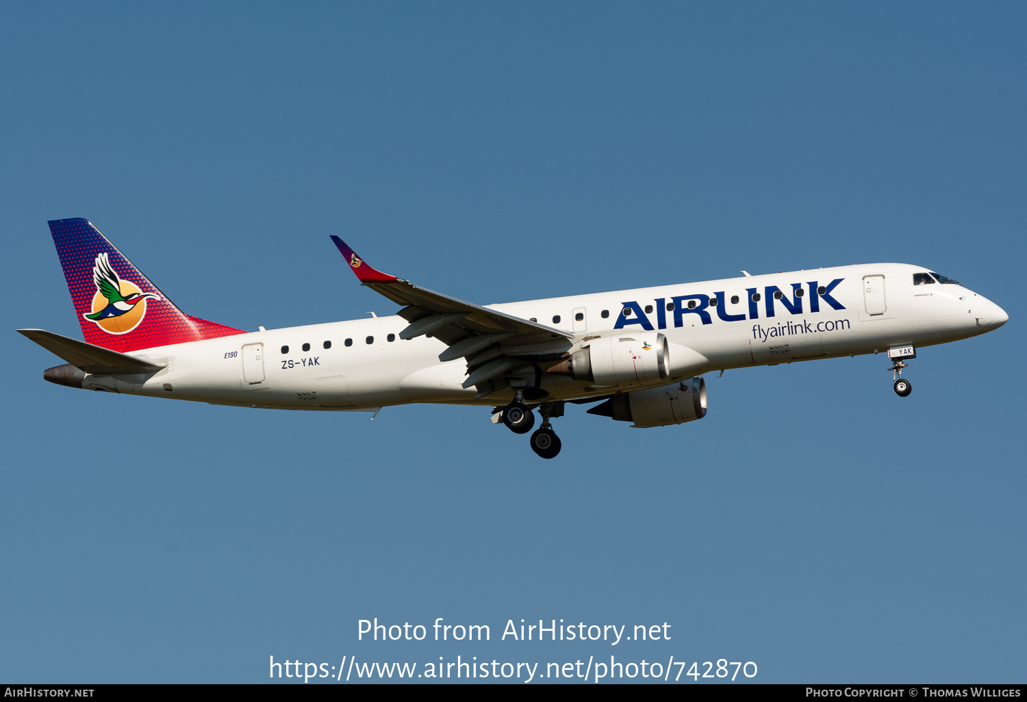 Aircraft Photo of ZS-YAK | Embraer 190AR (ERJ-190-100IGW) | Airlink | AirHistory.net #742870