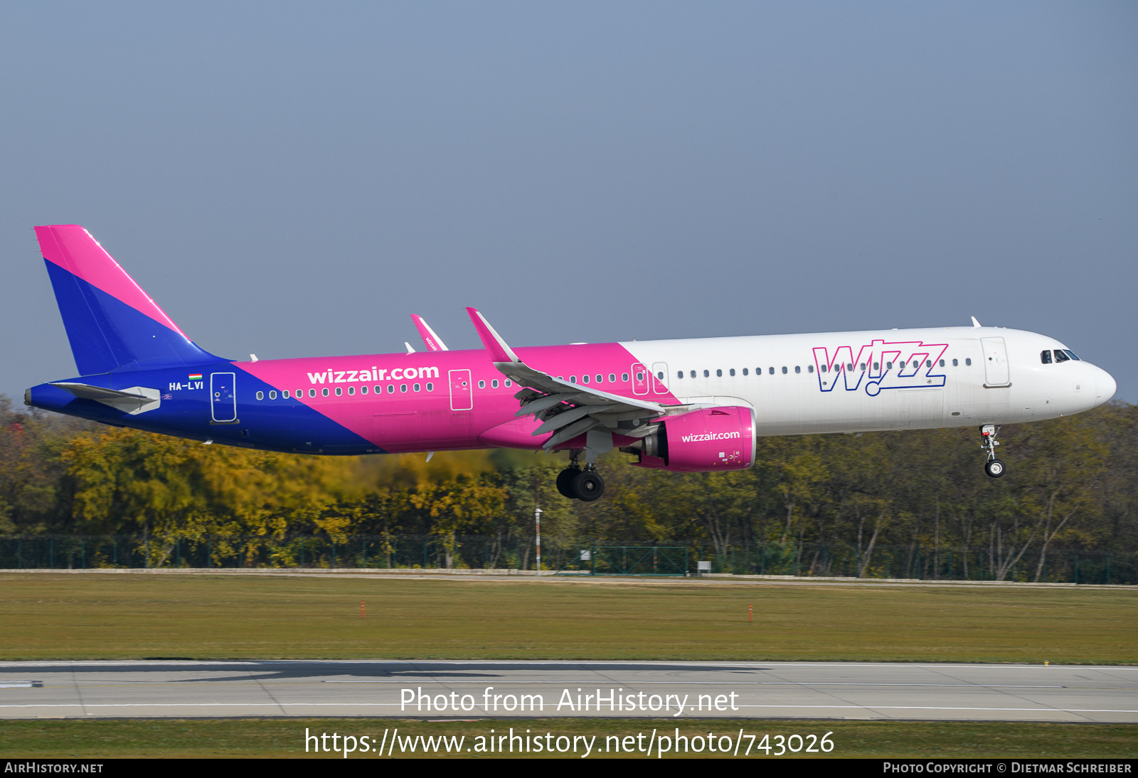 Aircraft Photo of HA-LVI | Airbus A321-271NX | Wizz Air | AirHistory.net #743026