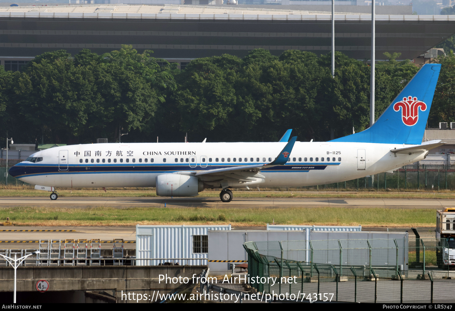 Aircraft Photo of B-1125 | Boeing 737-800 | China Southern Airlines | AirHistory.net #743157