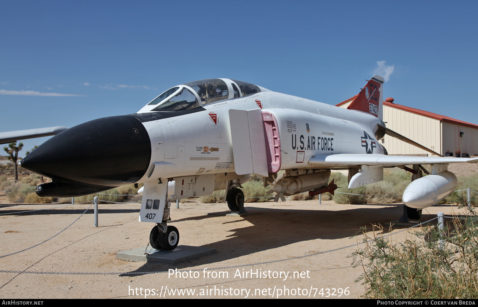 Aircraft Photo of 63-7407 / 37407 | McDonnell NF-4C Phantom II | USA - Air Force | AirHistory.net #743296