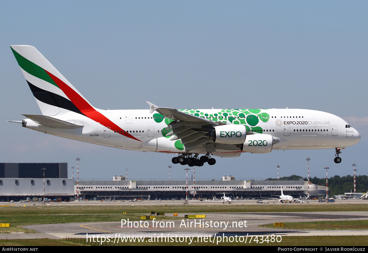 Aircraft Photo of A6-EOW | Airbus A380-861 | Emirates | AirHistory.net #743480