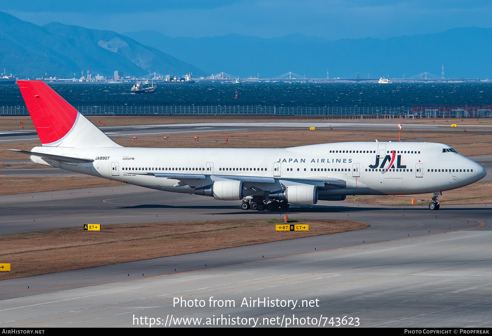 Aircraft Photo of JA8907 | Boeing 747-446D | Japan Airlines - JAL | AirHistory.net #743623