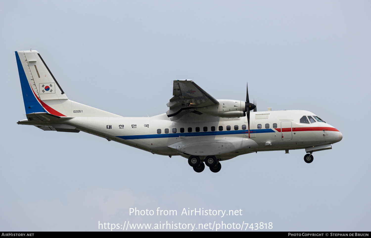 Aircraft Photo of 02051 | CASA/IPTN CN235M-220 VIP | South Korea - Air Force | AirHistory.net #743818