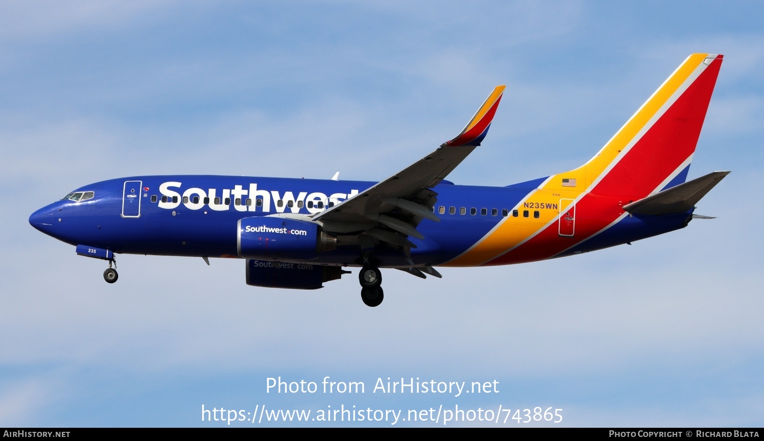 Aircraft Photo of N235WN | Boeing 737-7H4 | Southwest Airlines | AirHistory.net #743865