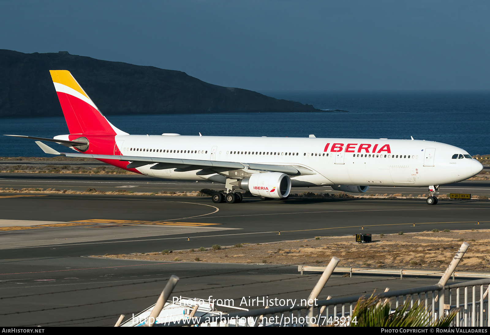 Aircraft Photo of EC-LZX | Airbus A330-302 | Iberia | AirHistory.net #743914