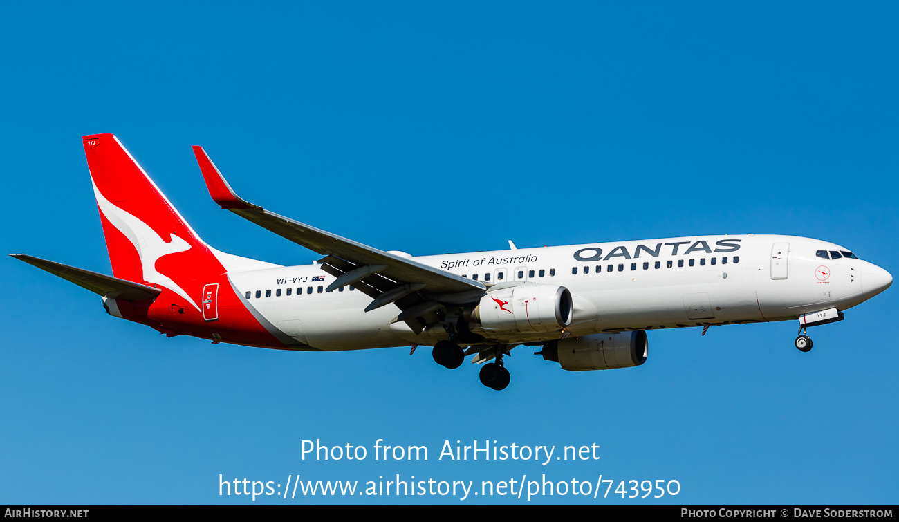 Aircraft Photo of VH-VYJ | Boeing 737-838 | Qantas | AirHistory.net #743950