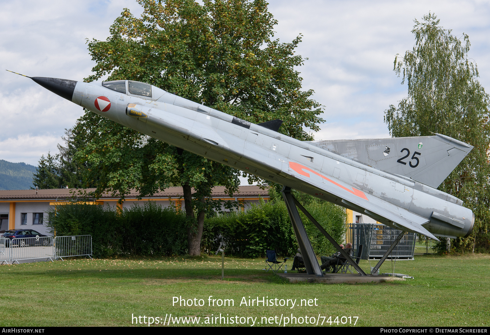 Aircraft Photo of 25 | Saab J35D Draken | Austria - Air Force | AirHistory.net #744017