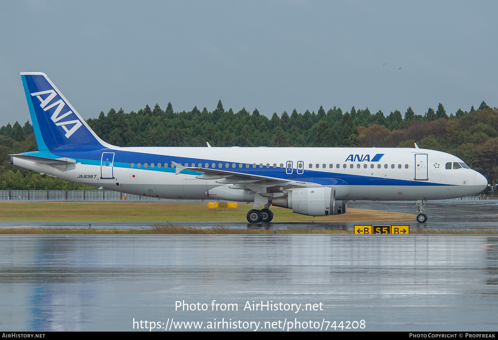 Aircraft Photo of JA8387 | Airbus A320-211 | All Nippon Airways - ANA | AirHistory.net #744208