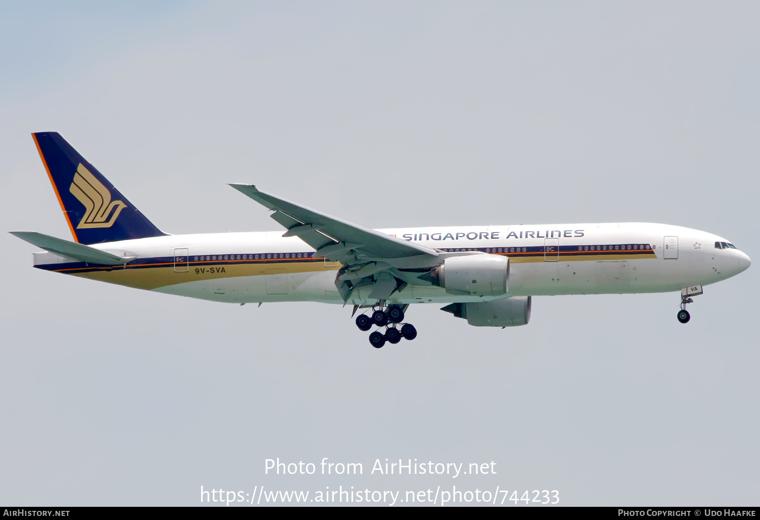 Aircraft Photo of 9V-SVA | Boeing 777-212/ER | Singapore Airlines | AirHistory.net #744233