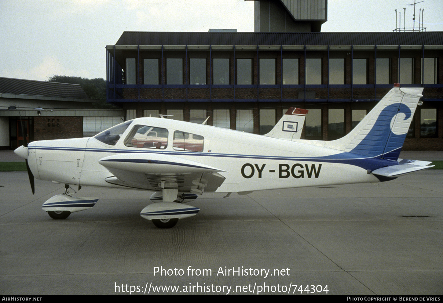 Aircraft Photo of OY-BGW | Piper PA-28-140 Cherokee Cruiser | AirHistory.net #744304