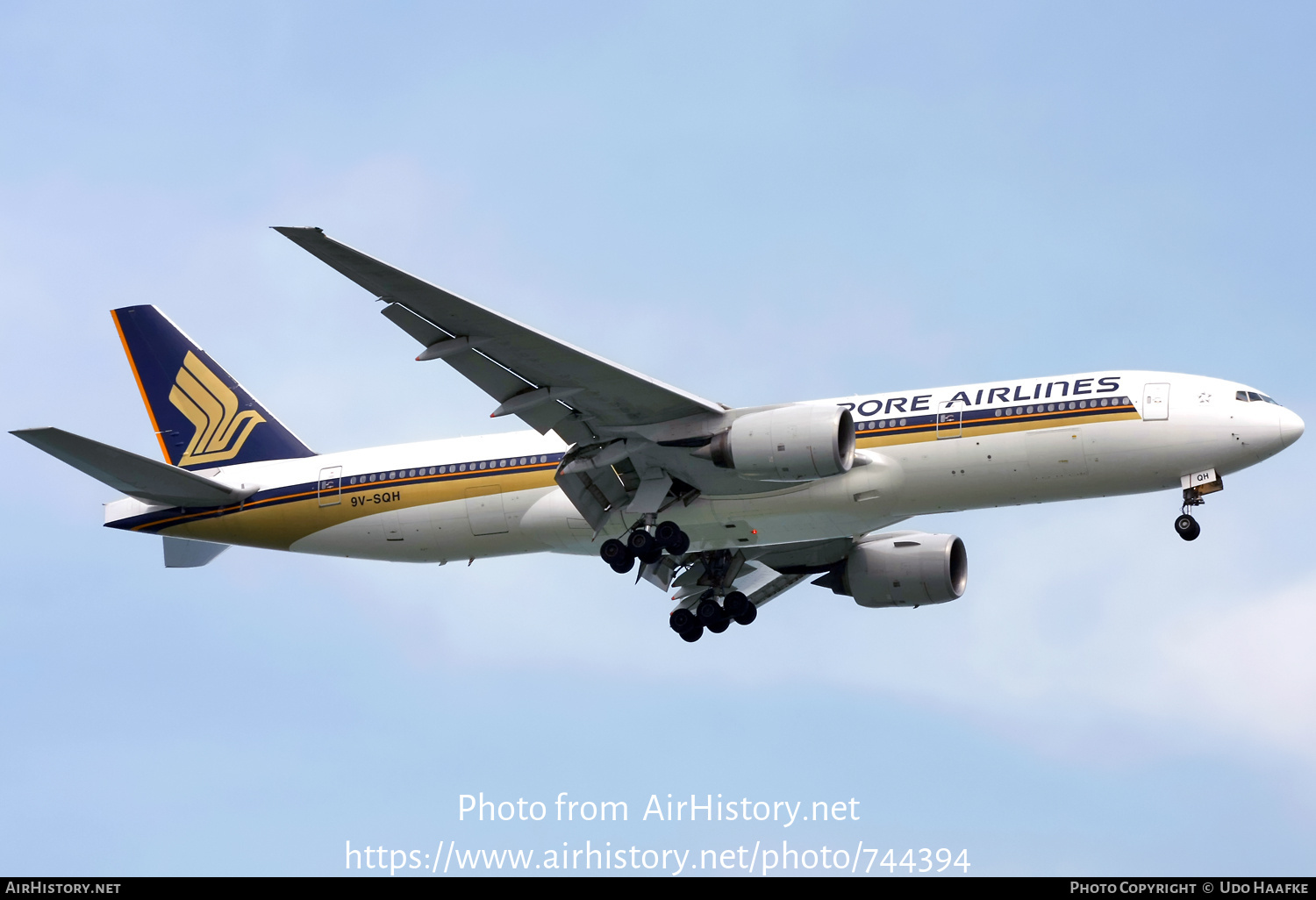 Aircraft Photo of 9V-SQH | Boeing 777-212/ER | Singapore Airlines | AirHistory.net #744394