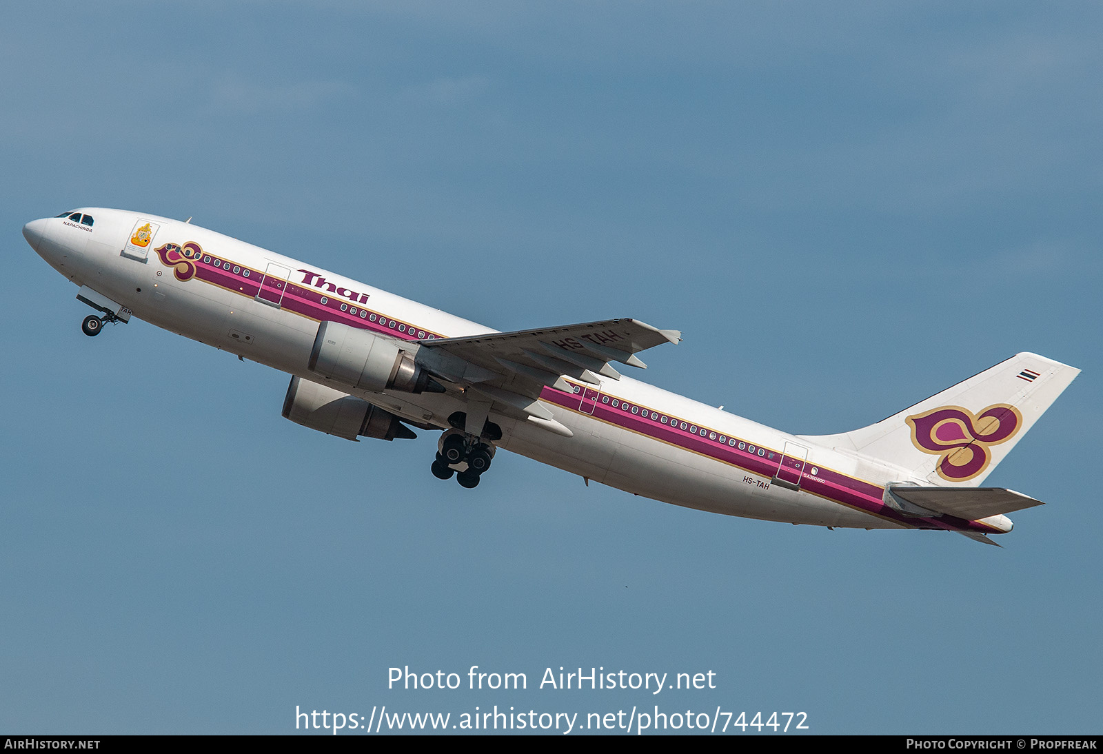 Aircraft Photo of HS-TAH | Airbus A300B4-622R | Thai Airways International | AirHistory.net #744472