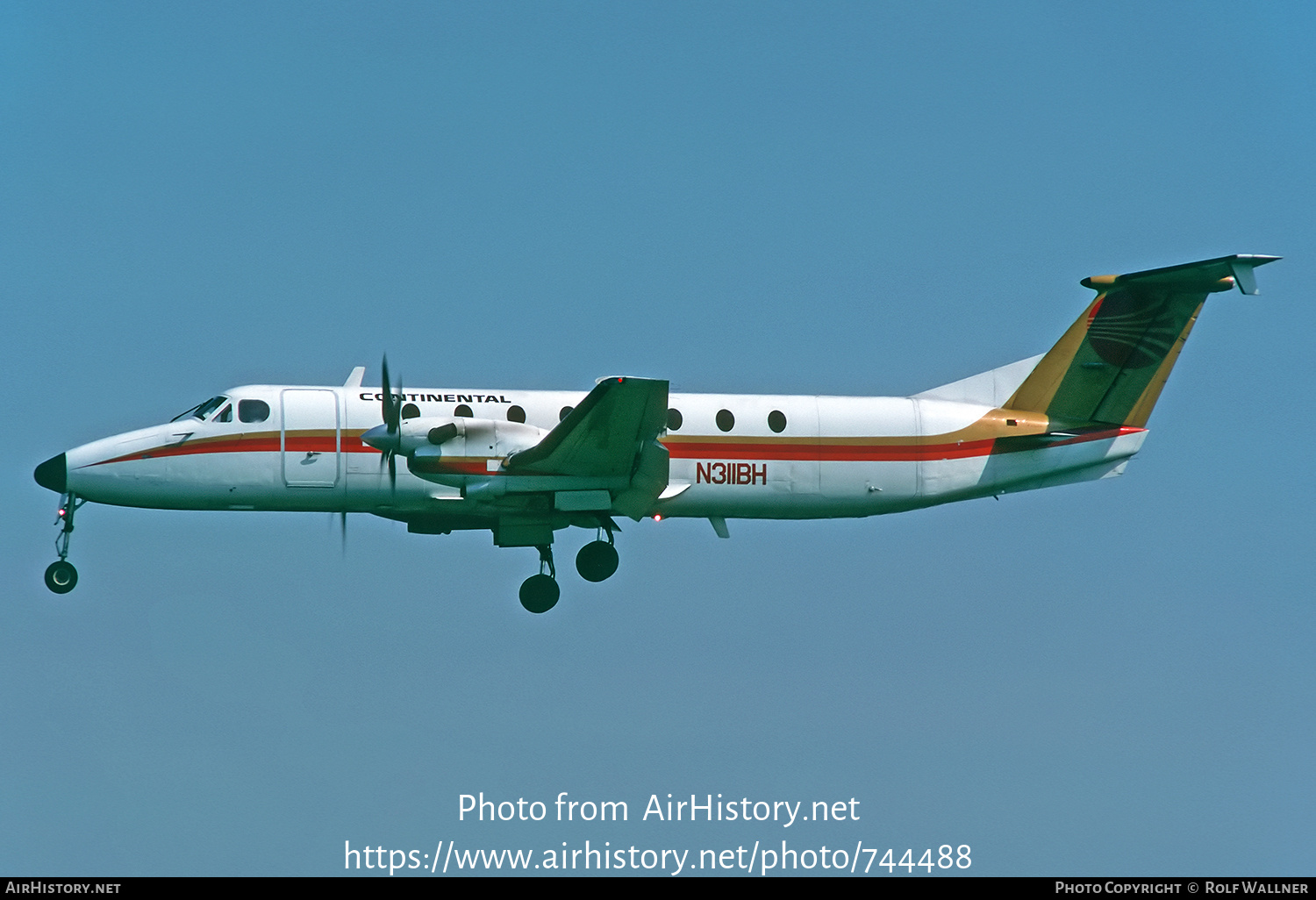 Aircraft Photo of N311BH | Beech 1900C | Continental Airlines | AirHistory.net #744488