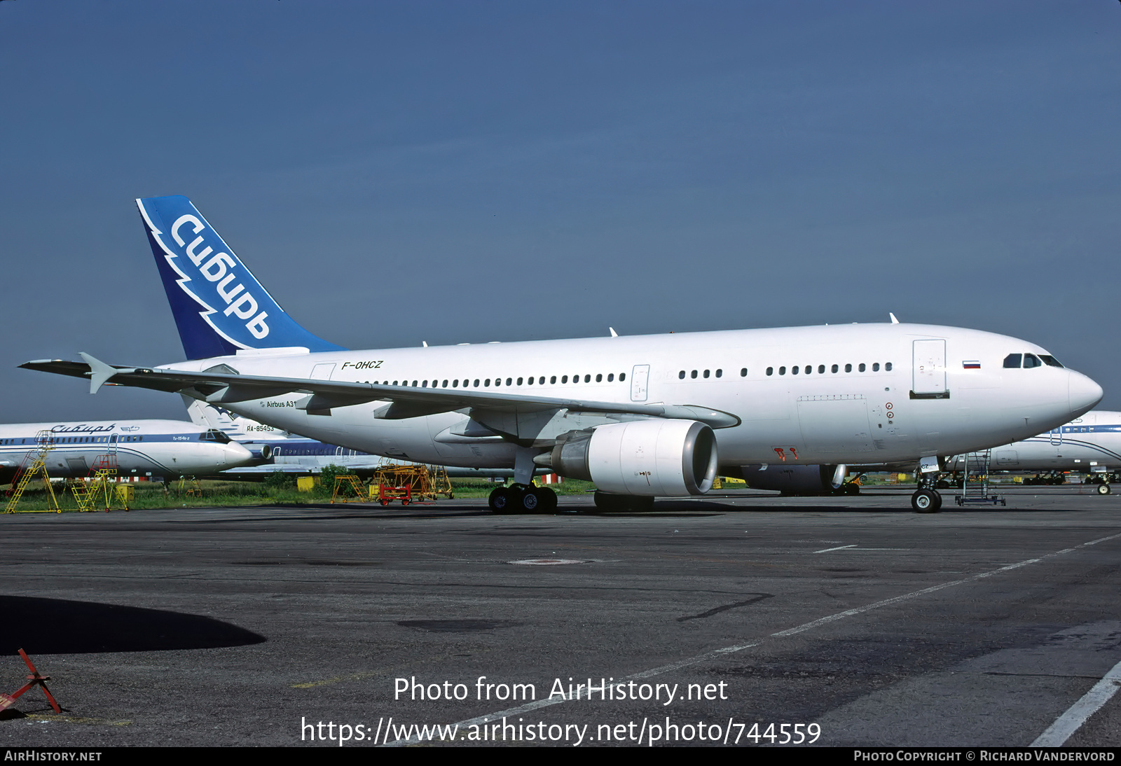 Aircraft Photo of F-OHCZ | Airbus A310-304 | S7 Airlines | AirHistory.net #744559