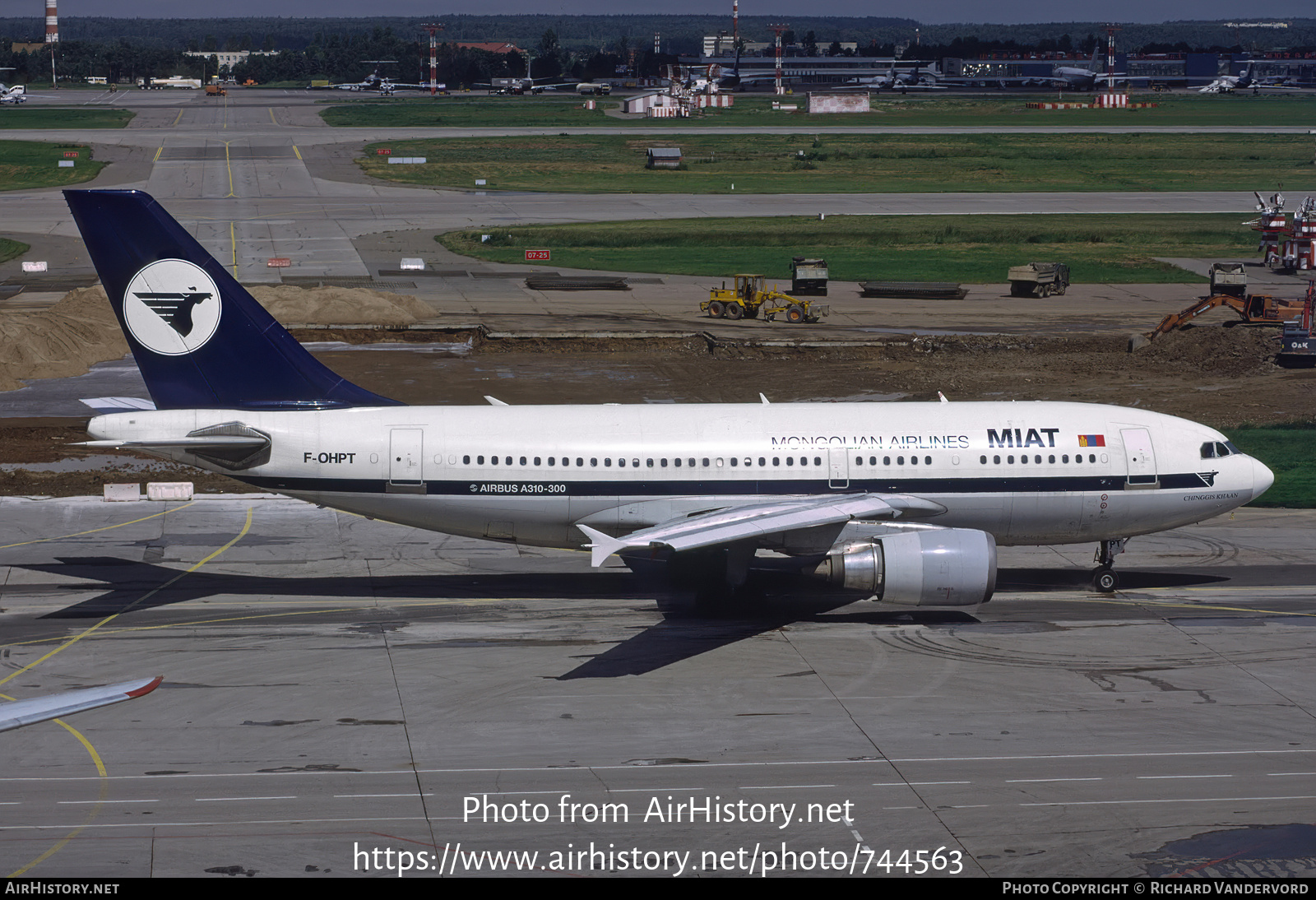 Aircraft Photo of F-OHPT | Airbus A310-304 | MIAT Mongolian Airlines | AirHistory.net #744563