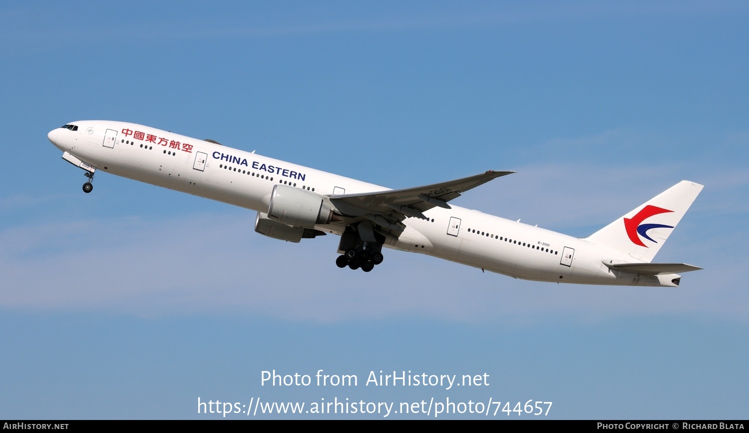 Aircraft Photo of B-2001 | Boeing 777-39P/ER | China Eastern Airlines | AirHistory.net #744657