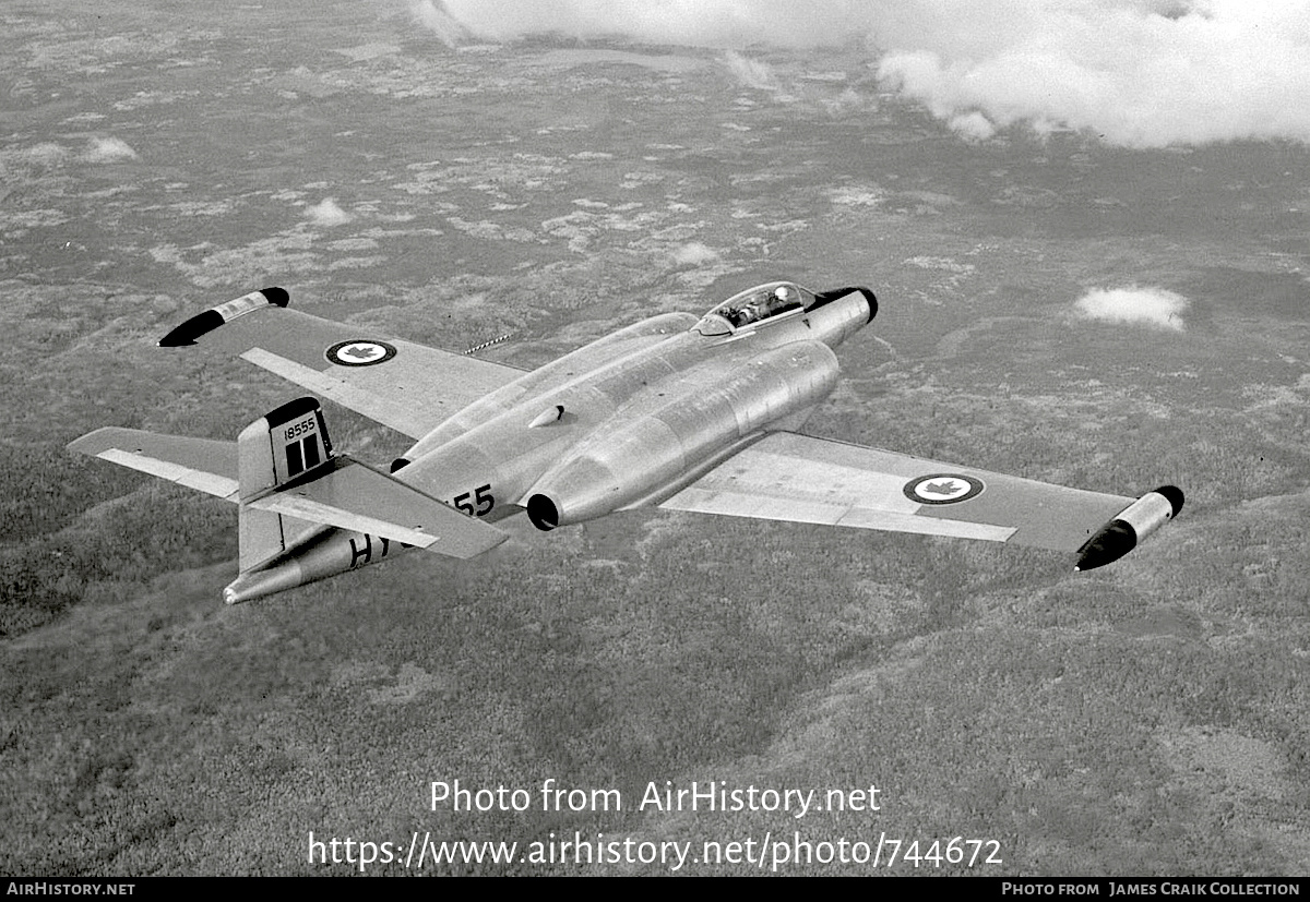 Aircraft Photo of 18555 | Avro Canada CF-100 Canuck Mk.5 | Canada - Air Force | AirHistory.net #744672