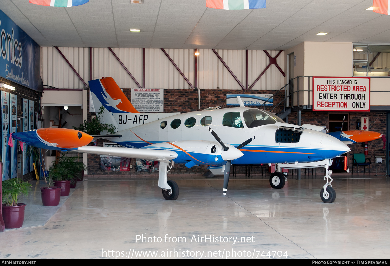 Aircraft Photo of 9J-AFP | Cessna 401 | Proflight Zambia | AirHistory.net #744704