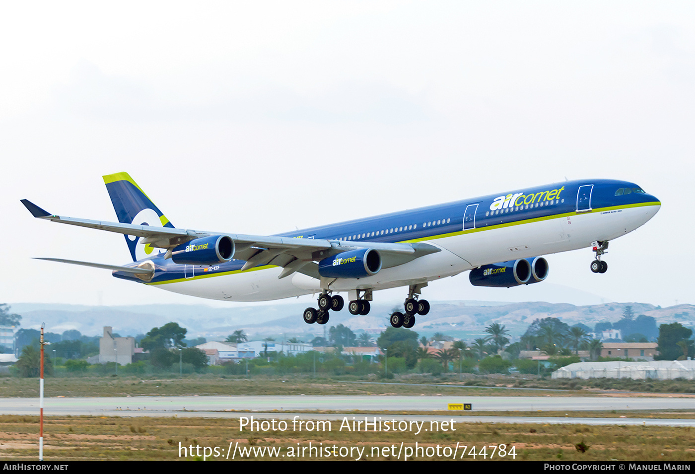 Aircraft Photo of EC-KCF | Airbus A340-311 | Air Comet | AirHistory.net #744784