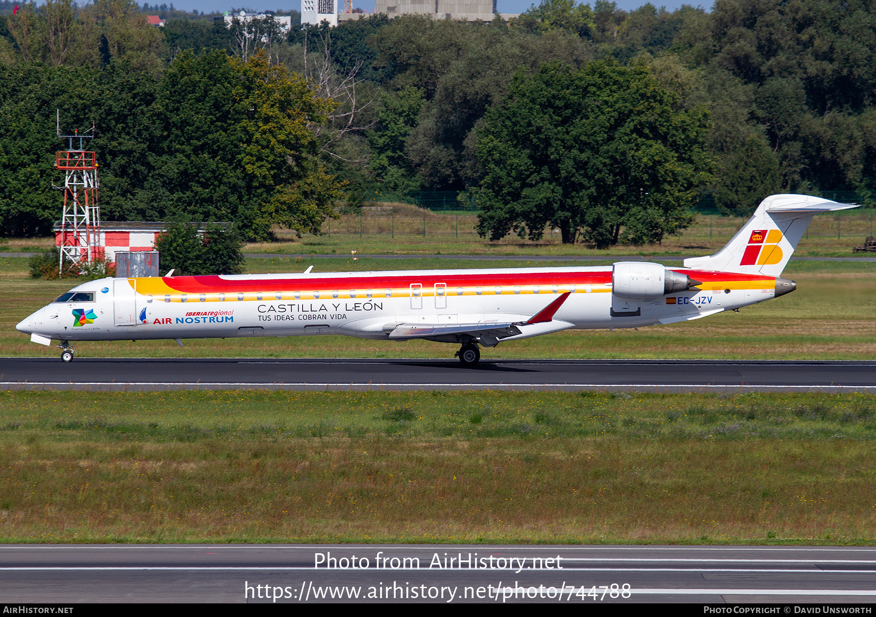 Aircraft Photo of EC-JZV | Bombardier CRJ-900 (CL-600-2D24) | Iberia Regional | AirHistory.net #744788