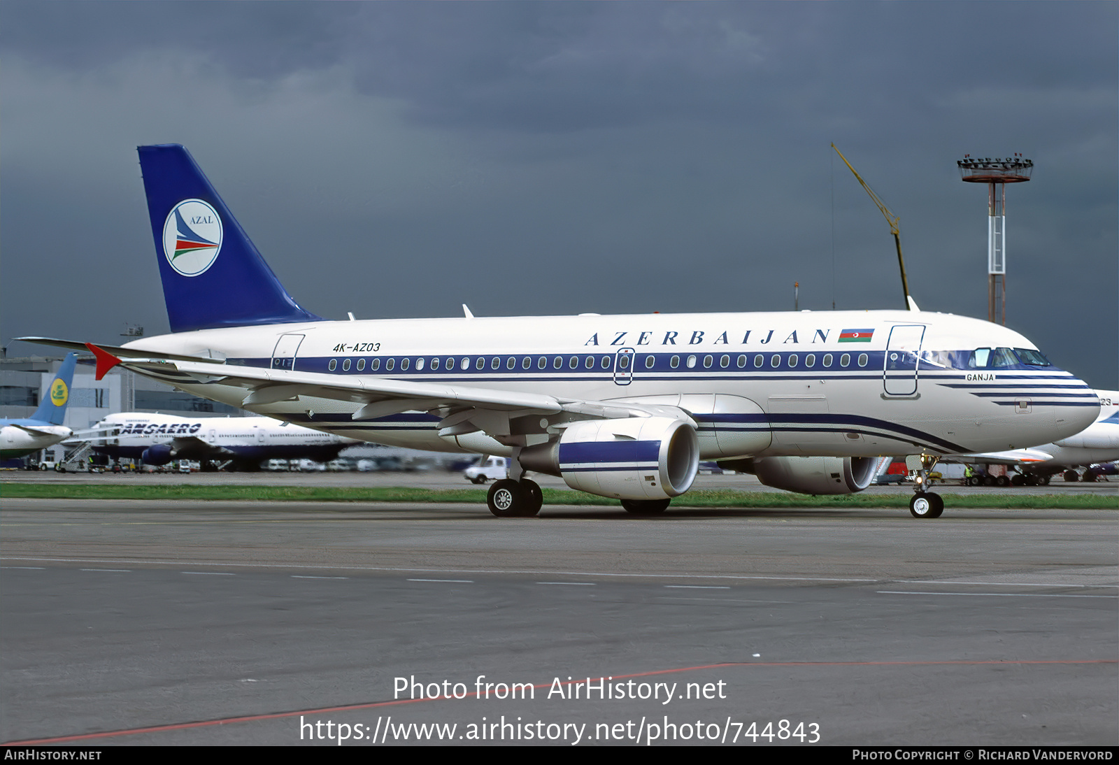 Aircraft Photo of 4K-AZ03 | Airbus A319-111 | Azerbaijan Airlines - AZAL - AHY | AirHistory.net #744843