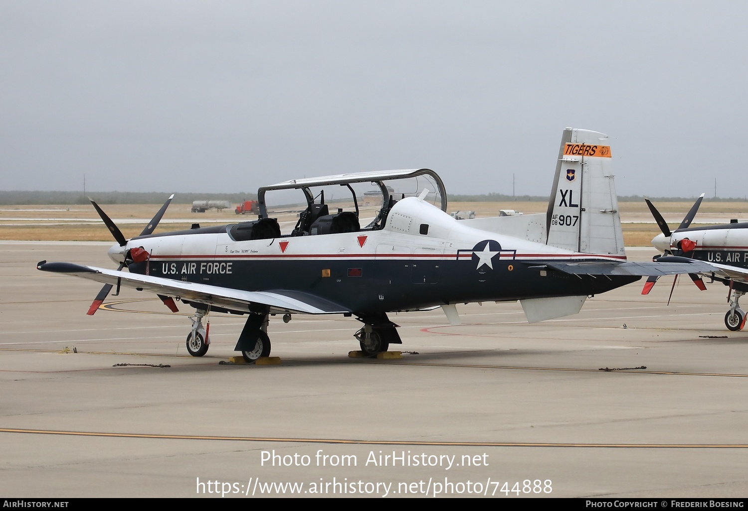 Aircraft Photo of 08-3907 | Hawker Beechcraft T-6A Texan II | USA - Air Force | AirHistory.net #744888