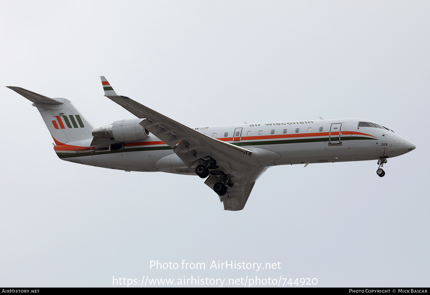 Aircraft Photo of N469AW | Bombardier CRJ-200LR (CL-600-2B19) | Air Wisconsin | AirHistory.net #744920