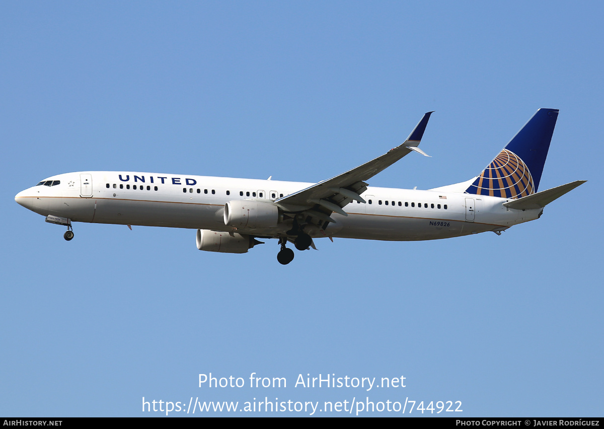 Aircraft Photo of N69826 | Boeing 737-924/ER | United Airlines | AirHistory.net #744922