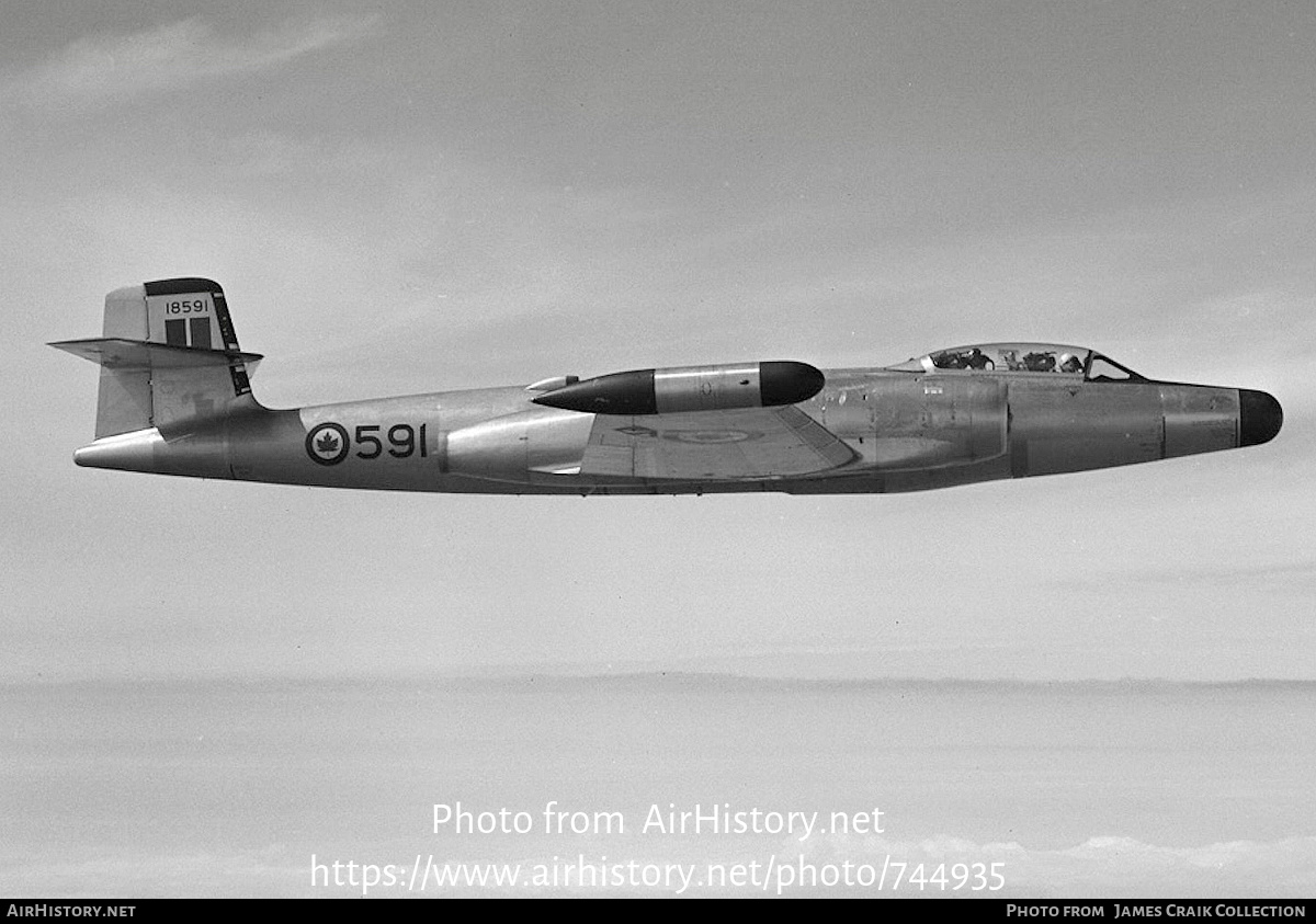 Aircraft Photo of 18591 | Avro Canada CF-100 Canuck Mk.5 | Canada - Air Force | AirHistory.net #744935