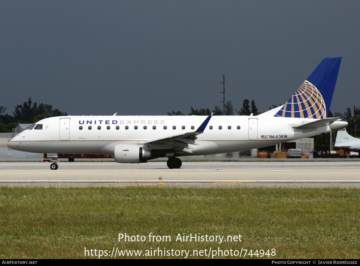 Aircraft Photo of N643RW | Embraer 170SE (ERJ-170-100SE) | United Express | AirHistory.net #744948