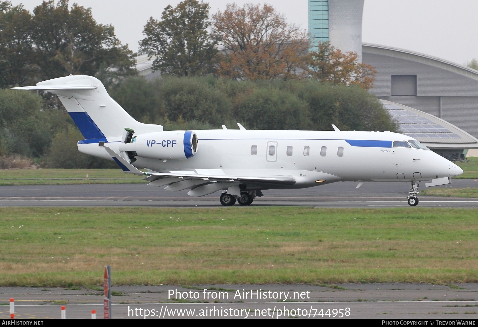 Aircraft Photo of VP-CPF | Bombardier Challenger 350 (BD-100-1A10) | AirHistory.net #744958