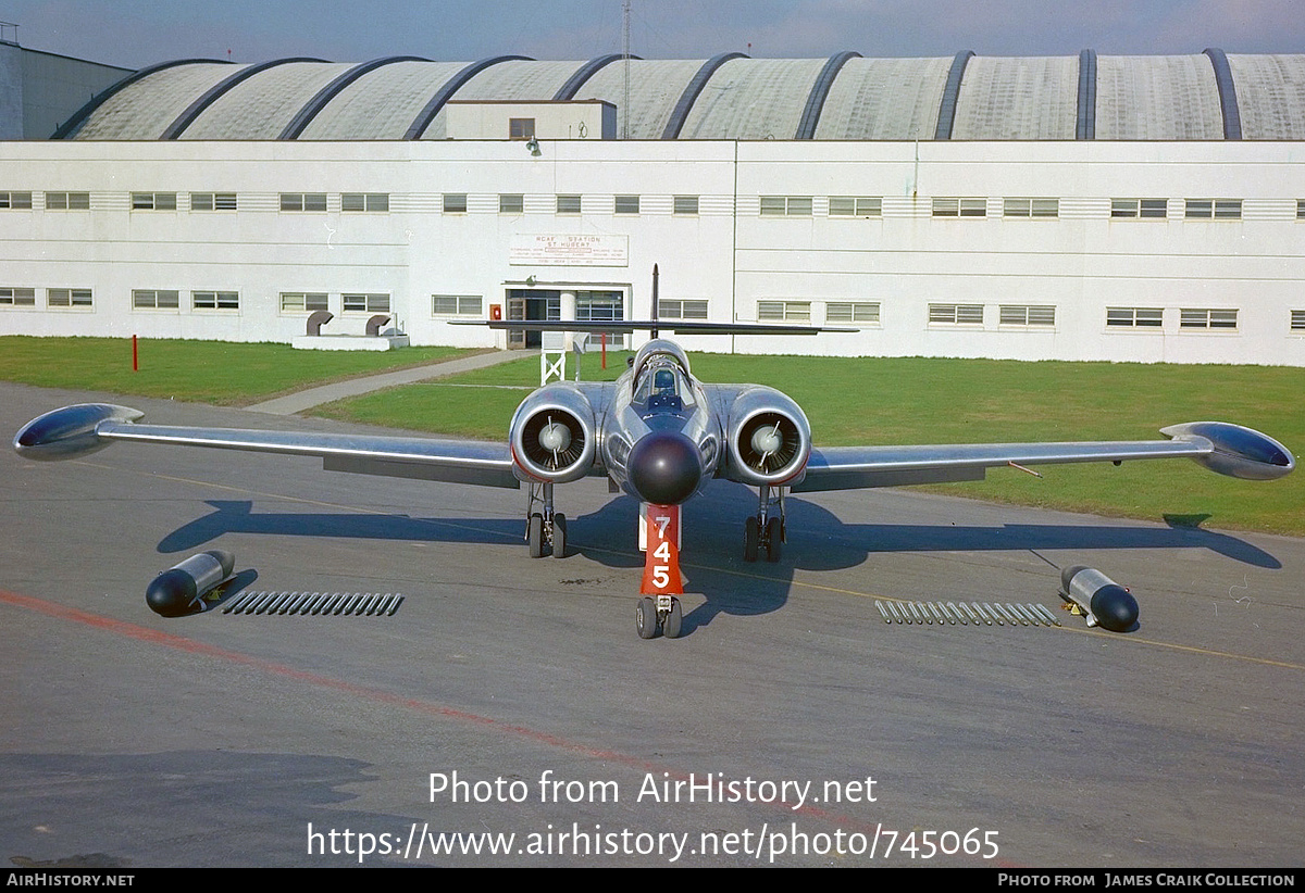 Aircraft Photo of 18745 | Avro Canada CF-100 Canuck Mk.5 | Canada - Air Force | AirHistory.net #745065