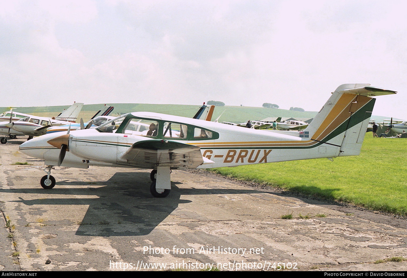 Aircraft Photo of G-BRUX | Piper PA-44-180 Seminole | AirHistory.net #745102