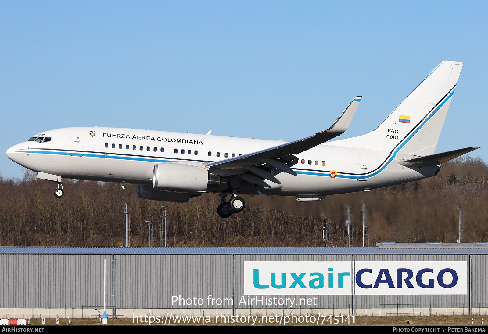 Aircraft Photo of FAC0001 | Boeing 737-74V BBJ | Colombia - Air Force | AirHistory.net #745141