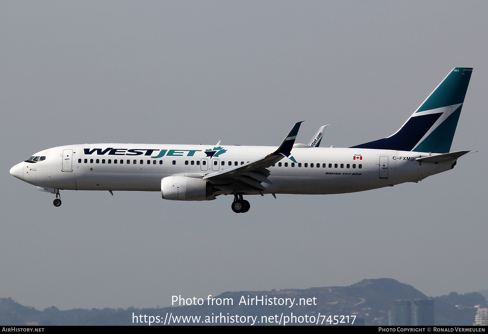 Aircraft Photo of C-FXMS | Boeing 737-800 | WestJet | AirHistory.net #745217