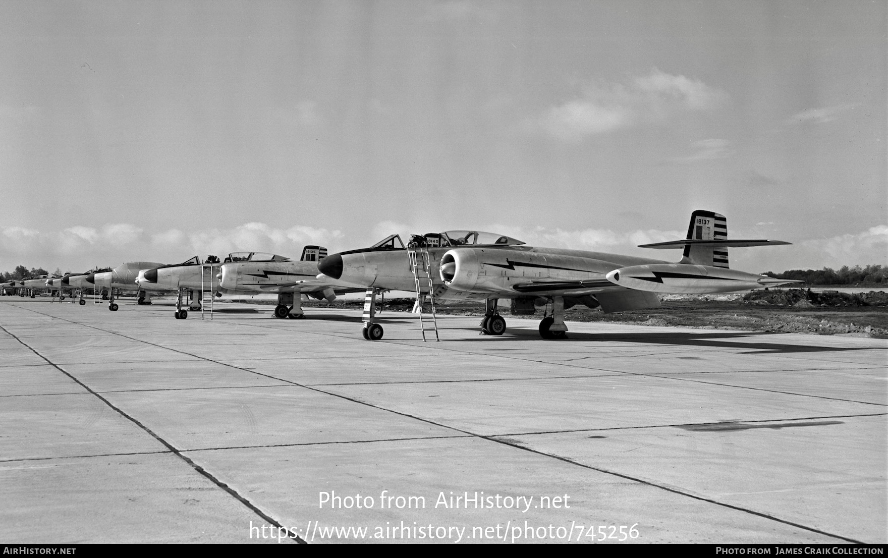 Aircraft Photo of 18137 | Avro Canada CF-100 Canuck Mk.3B | Canada - Air Force | AirHistory.net #745256