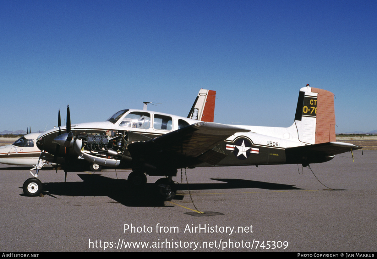 Aircraft Photo of 57-6032 / 0-76032 | Beech L-23D Seminole (50) | USA - Army | AirHistory.net #745309