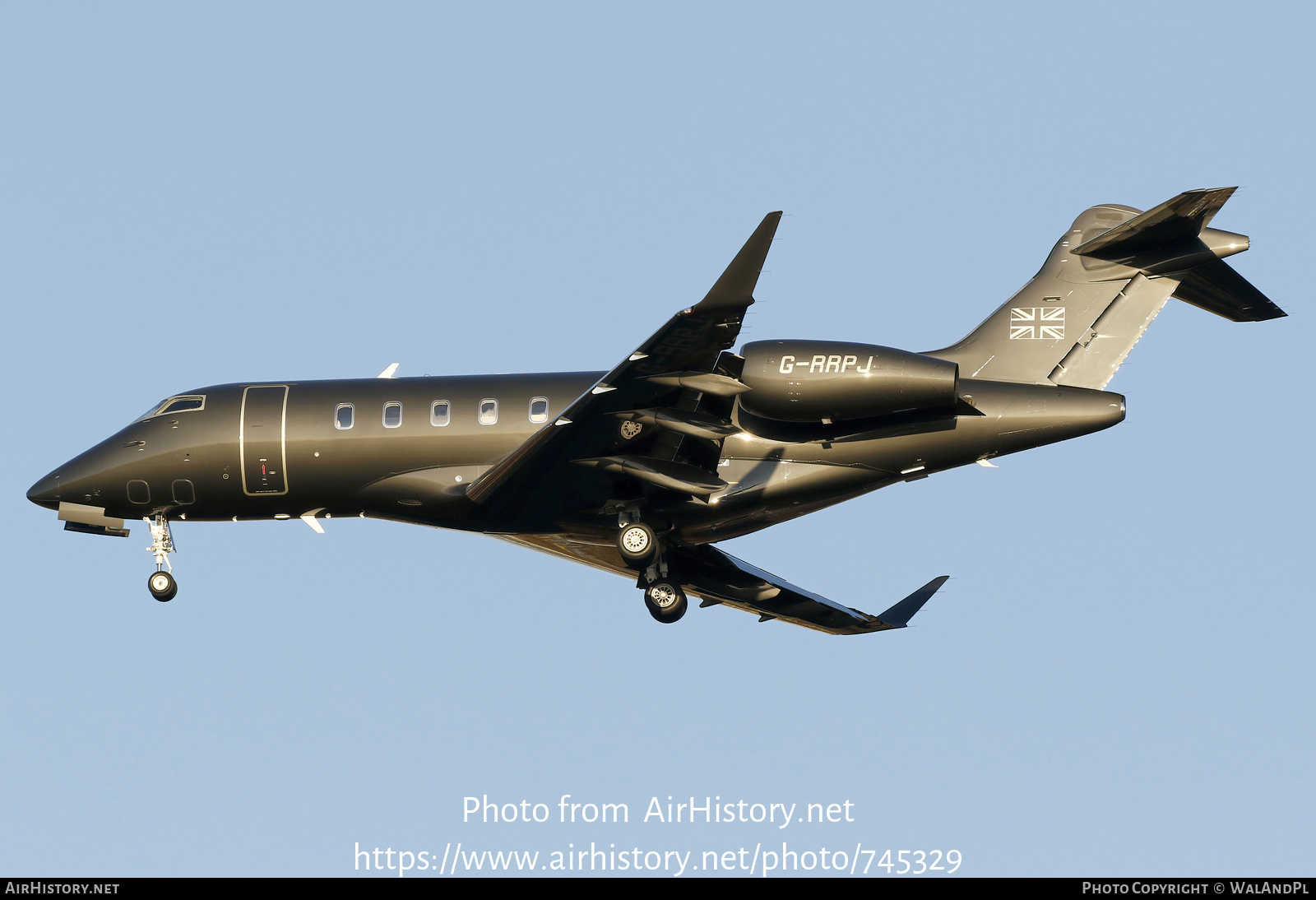 Aircraft Photo of G-RRPJ | Bombardier Challenger 3500 (BD-100-1A10) | AirHistory.net #745329