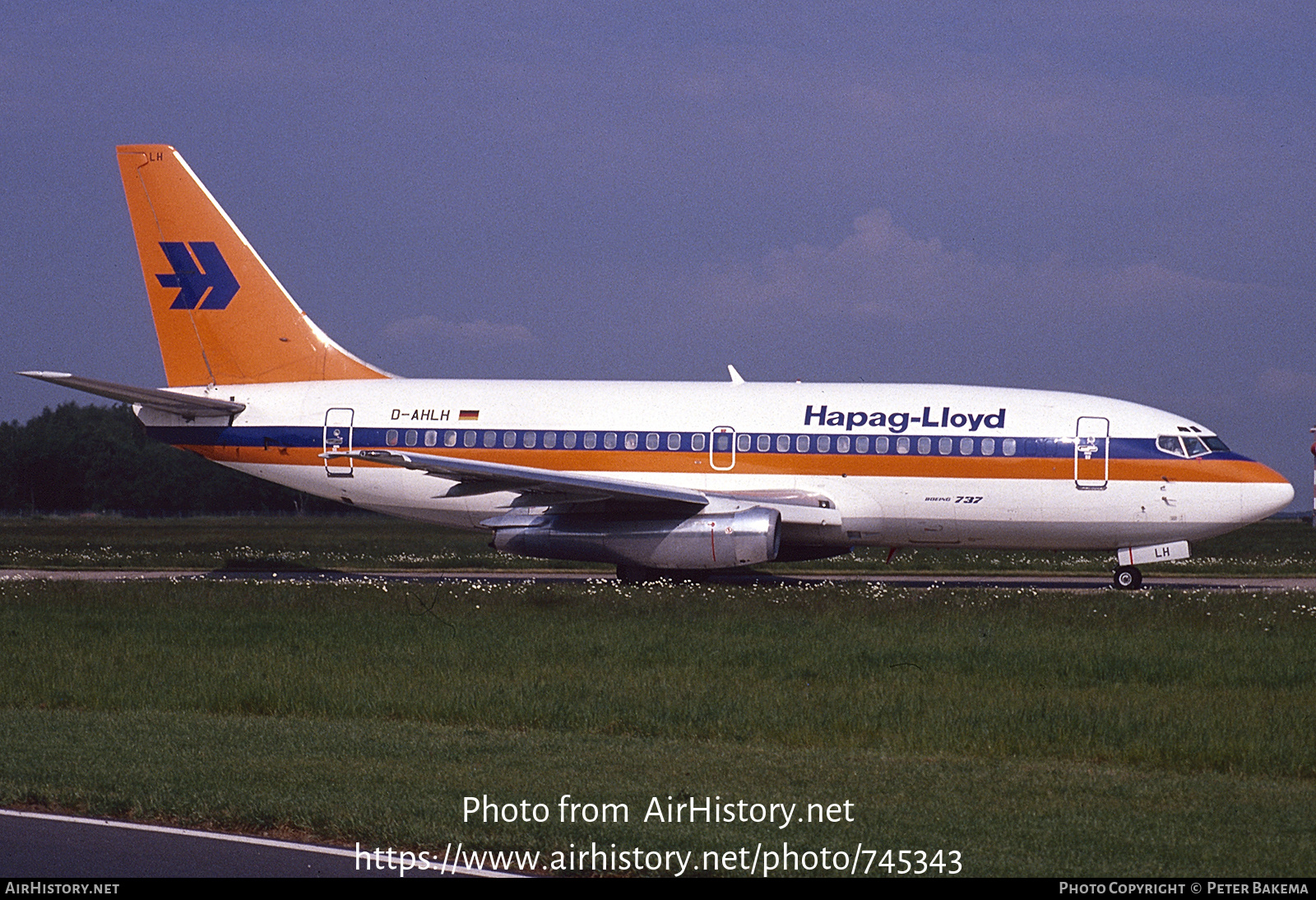 Aircraft Photo of D-AHLH | Boeing 737-2K5/Adv | Hapag-Lloyd | AirHistory.net #745343