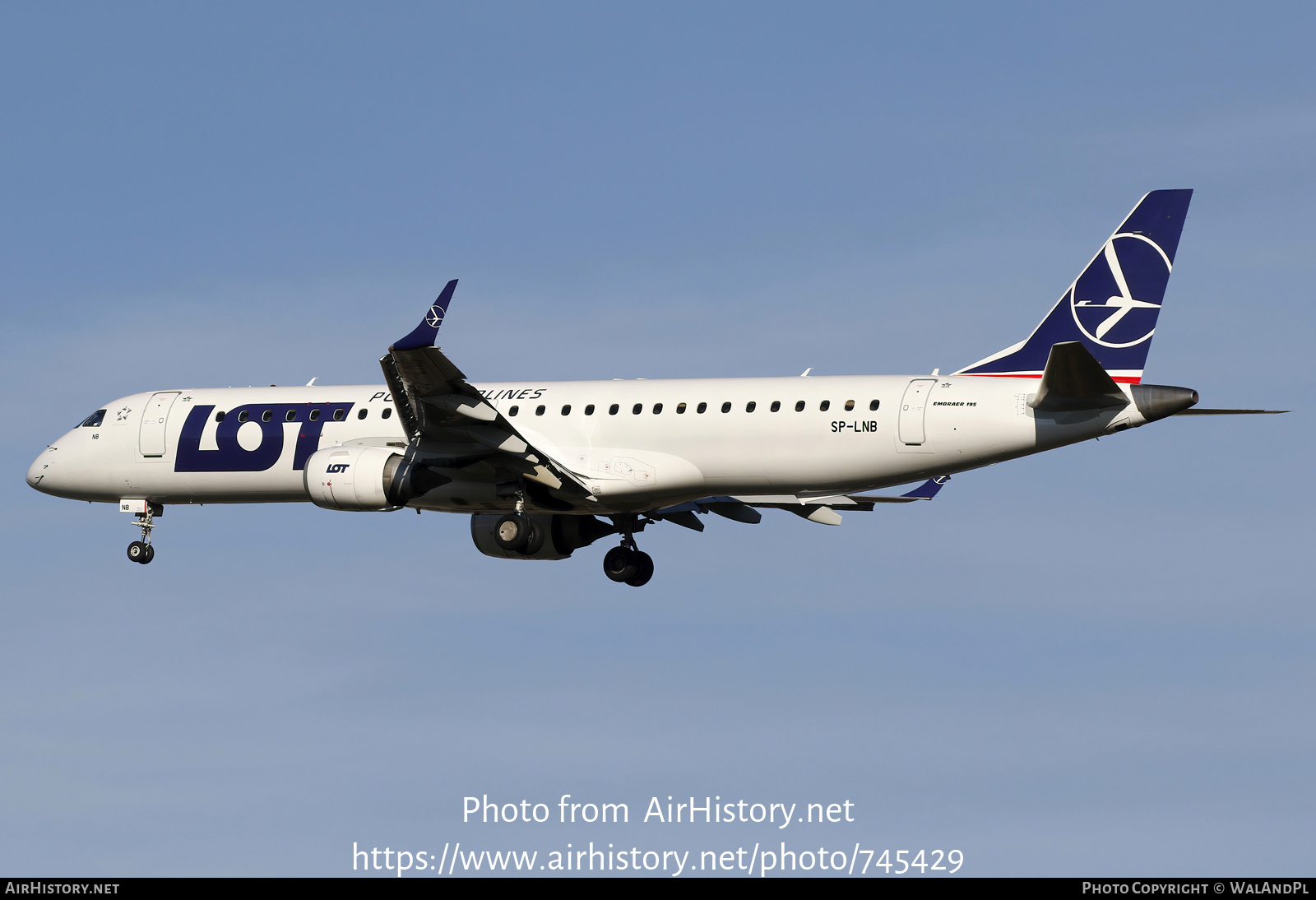 Aircraft Photo of SP-LNB | Embraer 195LR (ERJ-190-200LR) | LOT Polish Airlines - Polskie Linie Lotnicze | AirHistory.net #745429