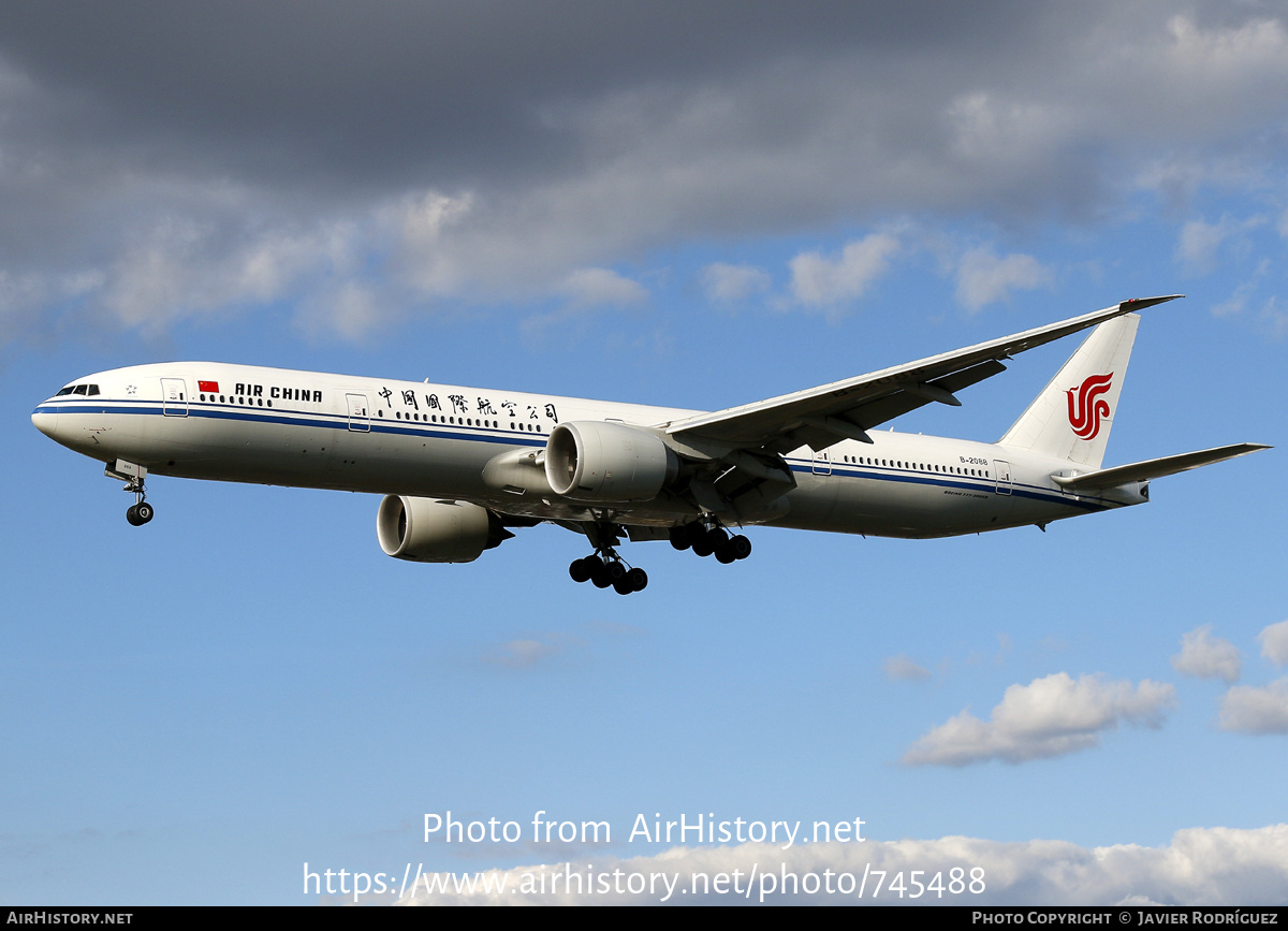 Aircraft Photo of B-2088 | Boeing 777-39L/ER | Air China | AirHistory.net #745488