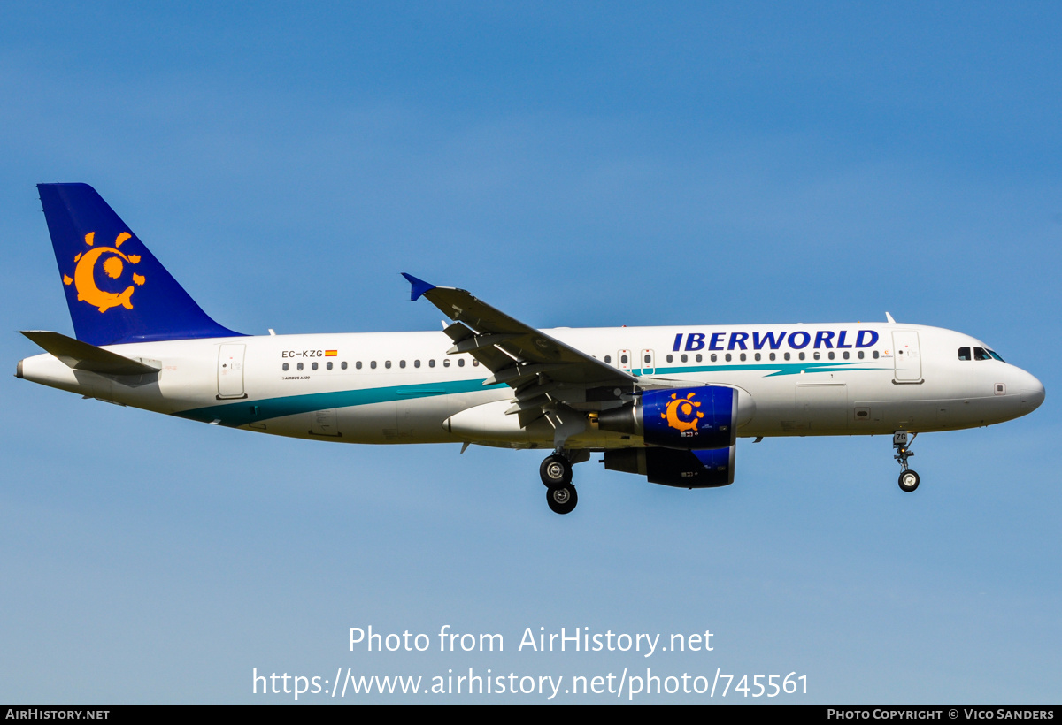 Aircraft Photo of EC-KZG | Airbus A320-214 | Iberworld Airlines | AirHistory.net #745561