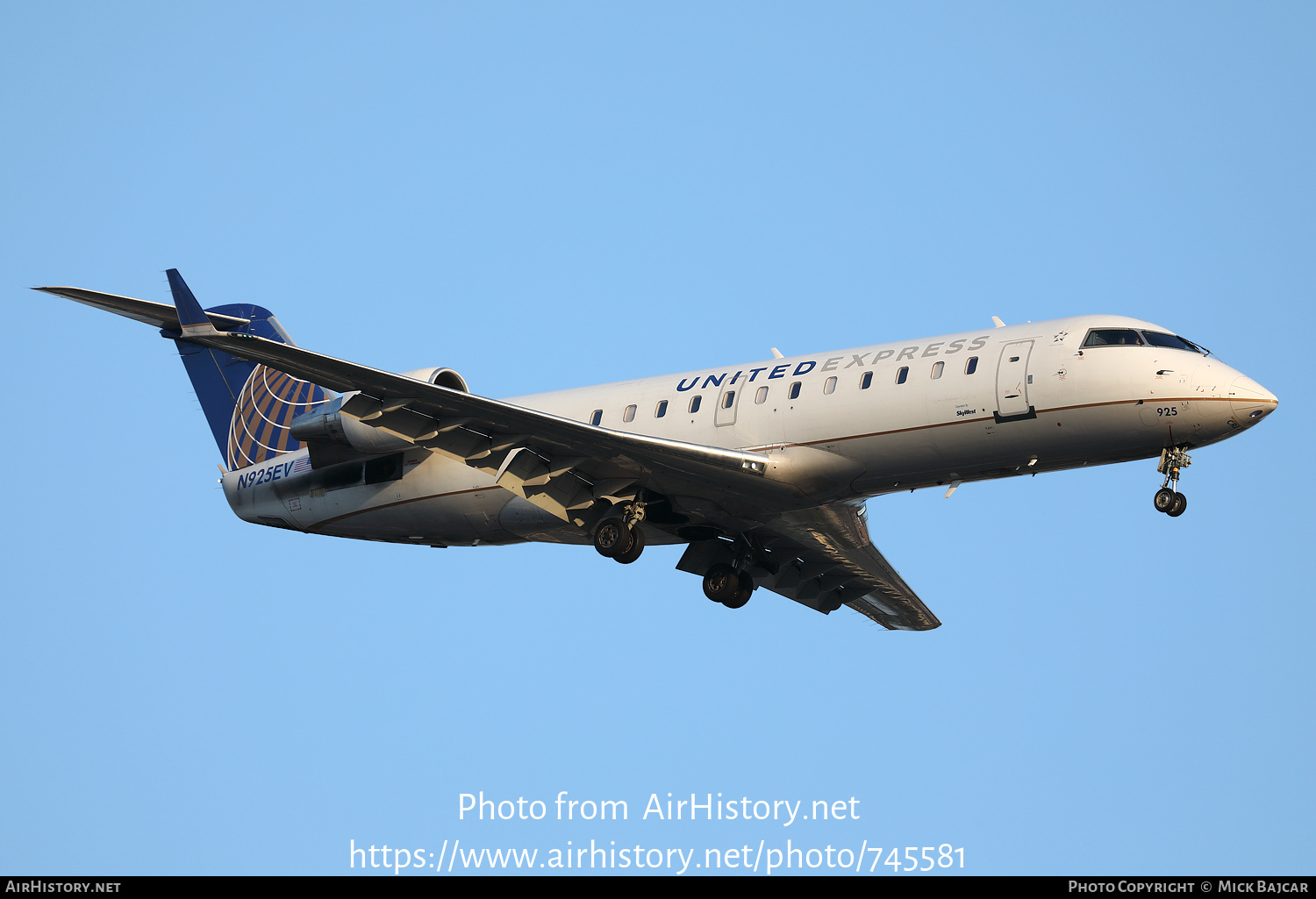 Aircraft Photo of N925EV | Bombardier CRJ-200ER (CL-600-2B19) | United Express | AirHistory.net #745581