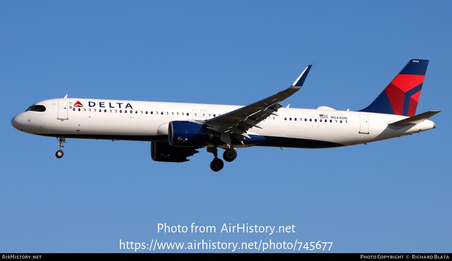 Aircraft Photo of N544DN | Airbus A321-271NX | Delta Air Lines | AirHistory.net #745677