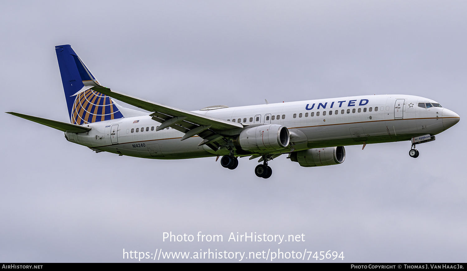 Aircraft Photo of N14240 | Boeing 737-824 | United Airlines | AirHistory.net #745694