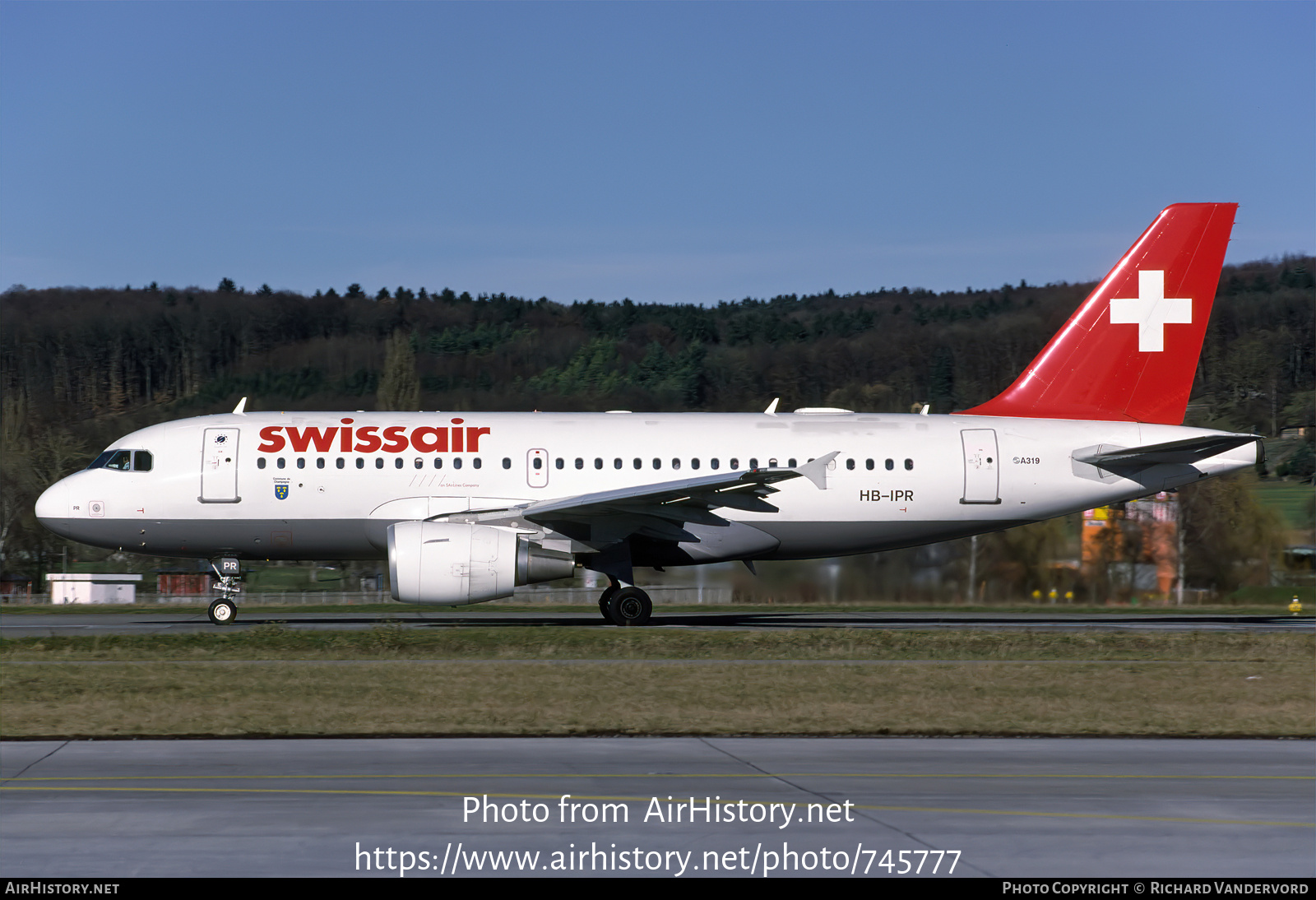 Aircraft Photo of HB-IPR | Airbus A319-112 | Swissair | AirHistory.net #745777