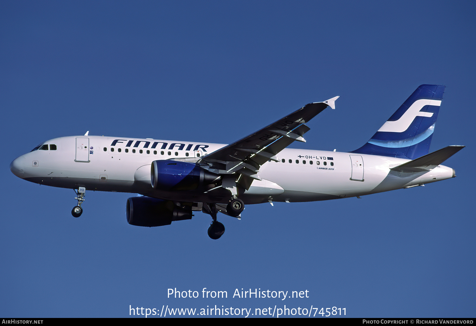 Aircraft Photo of OH-LVD | Airbus A319-112 | Finnair | AirHistory.net #745811