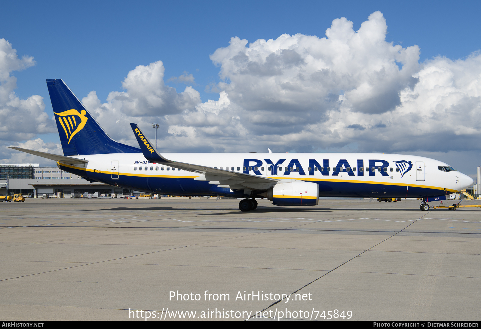 Aircraft Photo of 9H-QAP | Boeing 737-8AS | Ryanair | AirHistory.net #745849