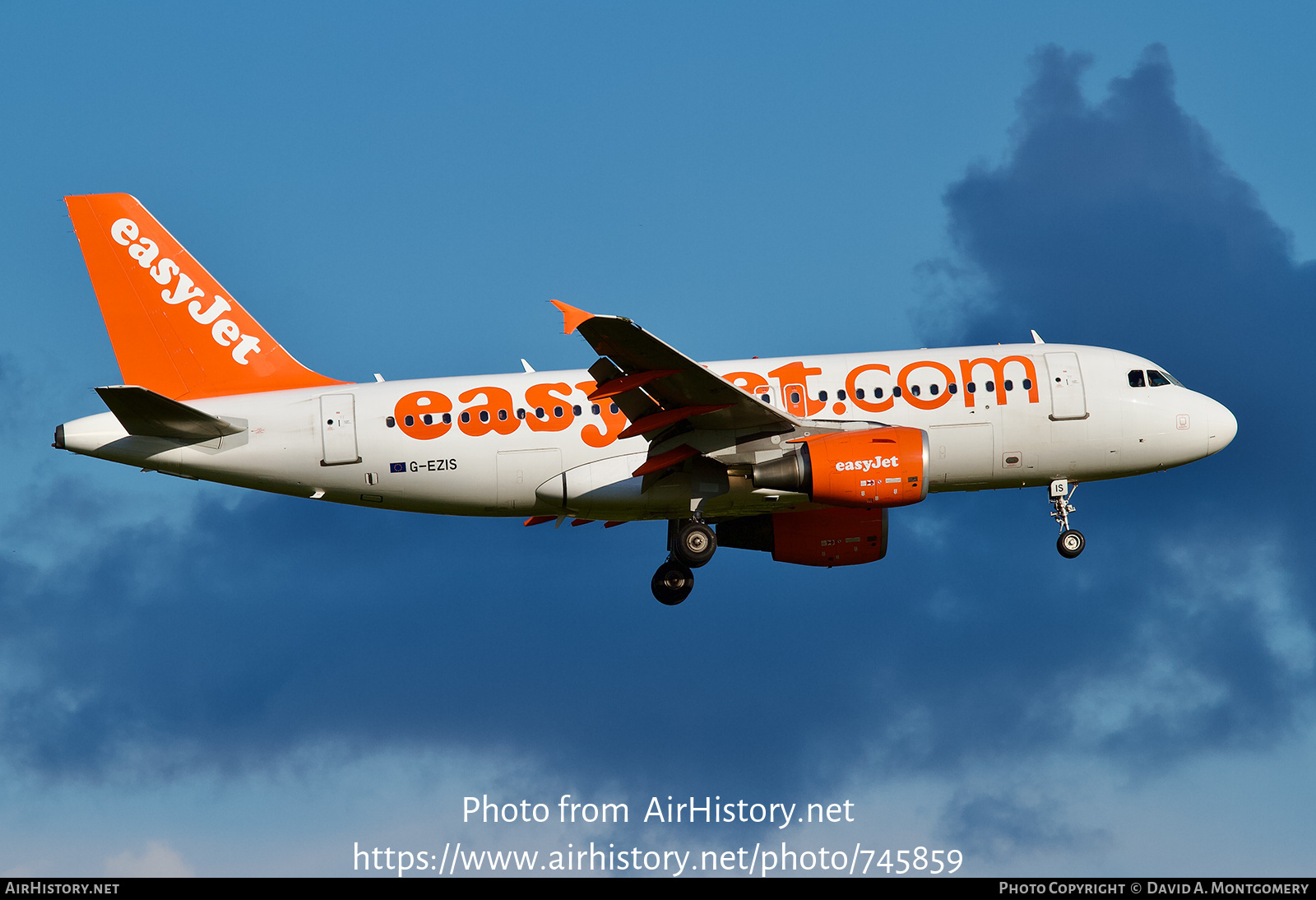 Aircraft Photo of G-EZIS | Airbus A319-111 | EasyJet | AirHistory.net #745859